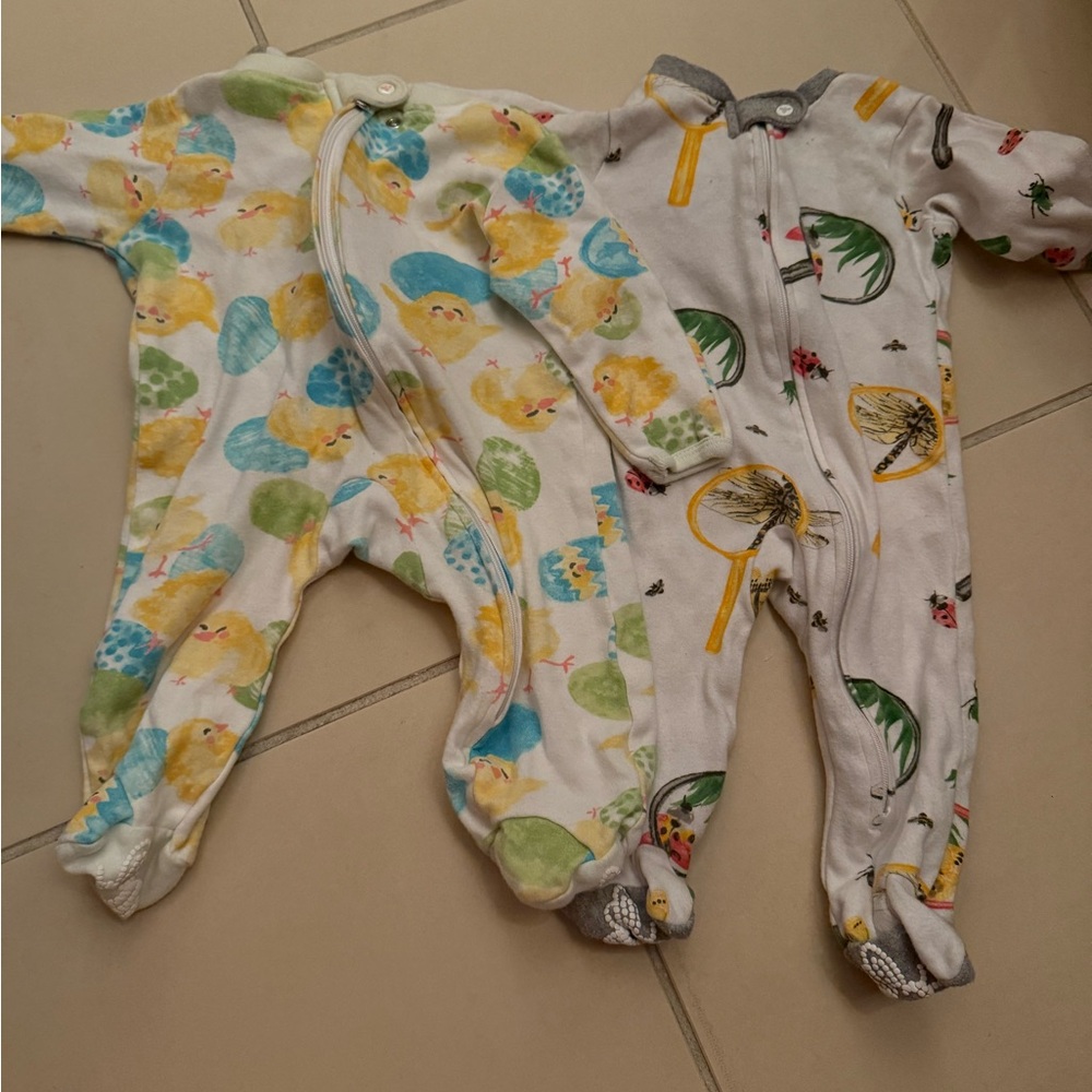 4 Spring Burts Bee Baby Footies 0-3 month